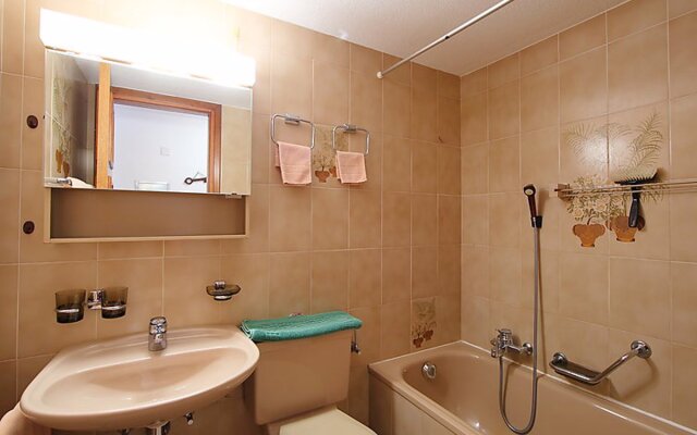 Apartment 594 Silvaplana-Surlej