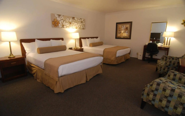 Econo Lodge Inn & Suites Vernal near Dinosaur Monument