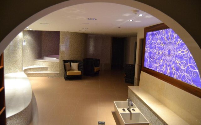 Millennium Executive Apartments Muscat