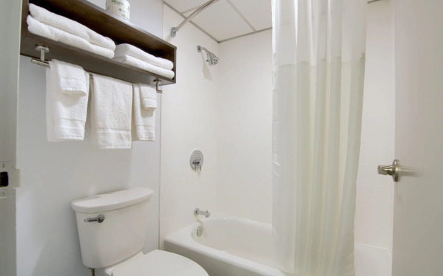 Comfort Inn & Suites Liverpool - Syracuse North