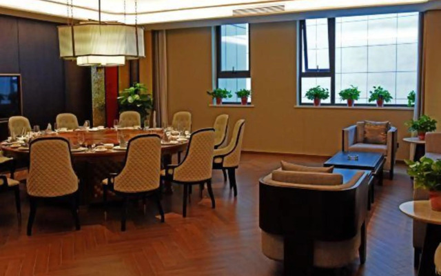 Qin'an Hotel