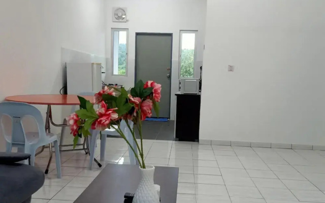 OYO Home 90391 Borneo Home
