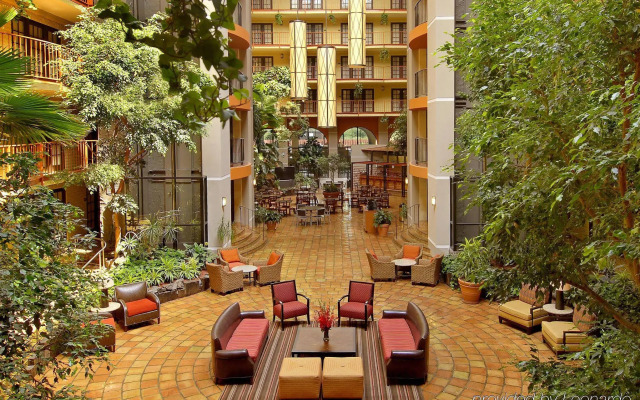 Aksarben Suites, A Trademark Collection Hotel