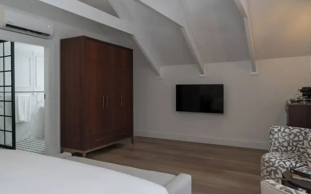Guest House by Morea