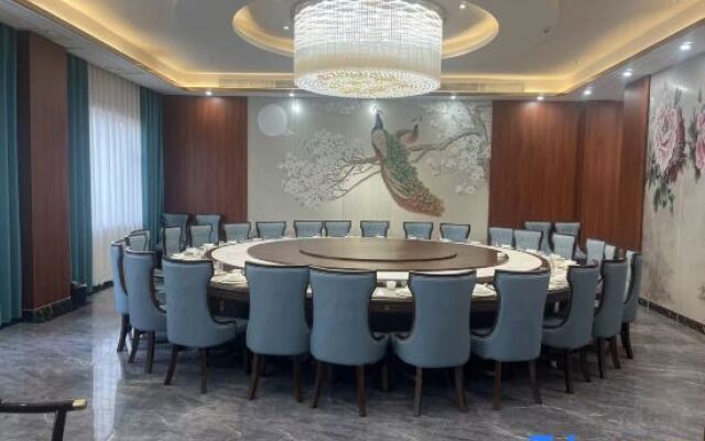 Yingjun International Hotel