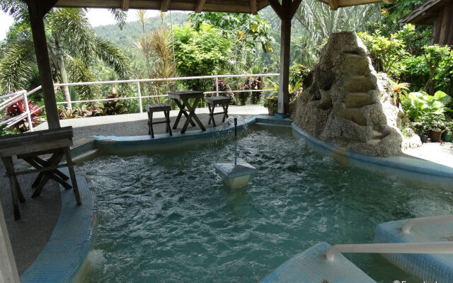 Hof Gorei Beach Resort