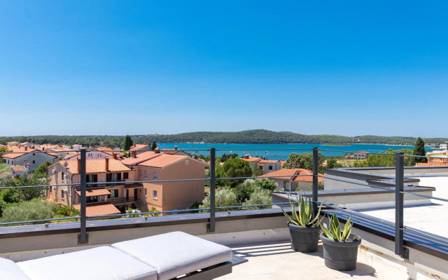 Penthouse Apartment Sax