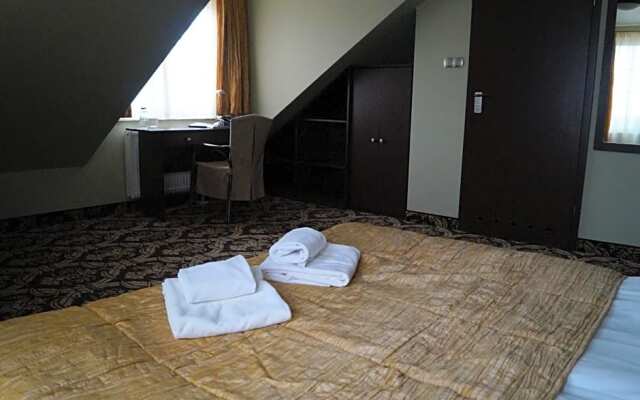 Hotel Słoneczny Brzeg