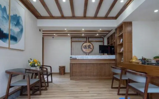 Lijiang Baimao Chinese Inn