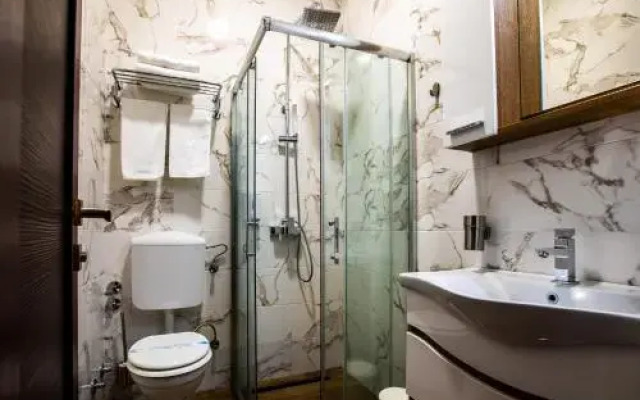 Garni Hotel Royal Crown