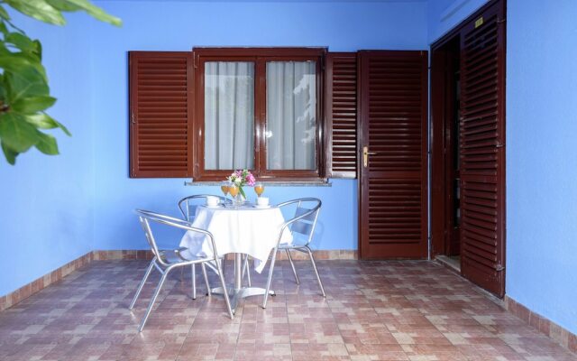 Tidy Apartment With Wifi, 4 km From City of Trogir
