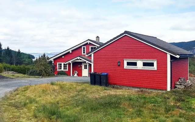 6 Person Holiday Home in Myking