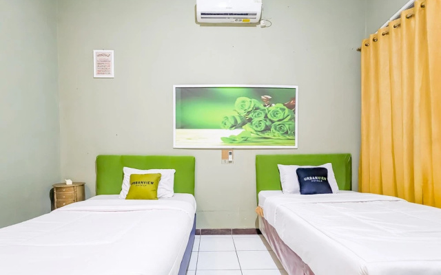 Urbanview Alza by RedDoorz – Guest Rooms – Cianjur