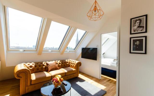 Grand Quarters City Residence