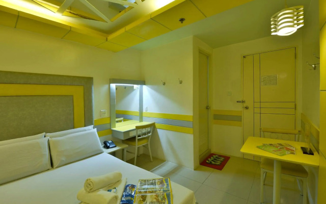 Hotel 99 Monumento Caloocan
