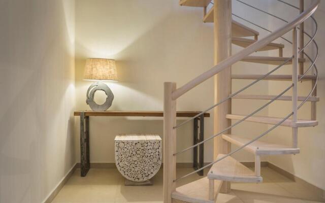 Meliti Waterfront Suites