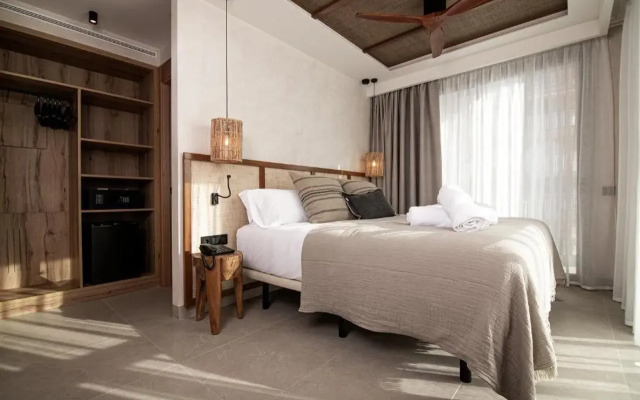 Elegance Playa Arenal