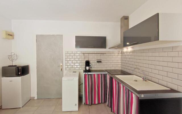 Appartement calme avec jardin privatif - 3 -