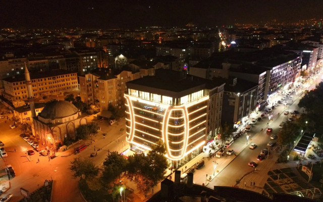 The Conforium Hotel Van