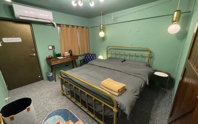 Leo ho Hostel