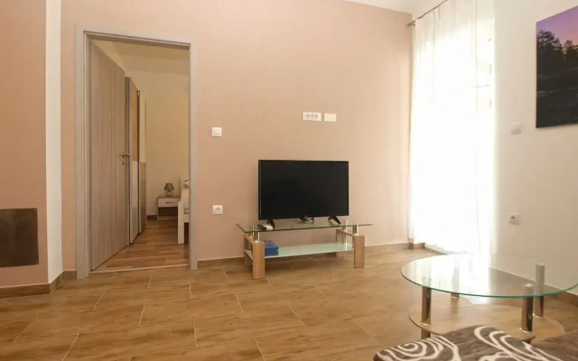 Apartment 1670