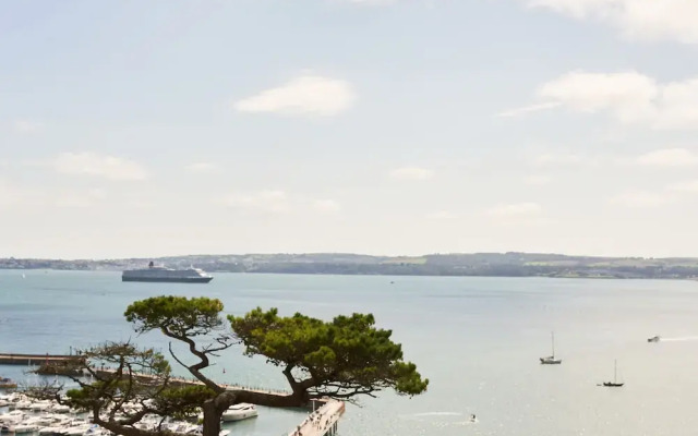 Bayfort Sea Studio in Torquay