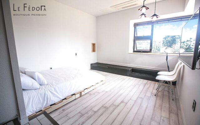 Lefedora Pension