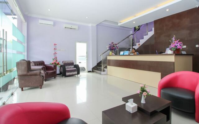 Airy Birobuli Utara Zebra Empat Atas 7A Palu