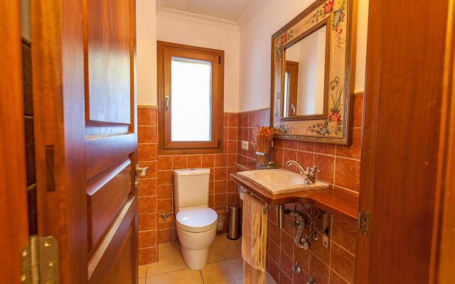 House With 4 Bedrooms in Sant Antoni de Portmany, With Wonderful Mount