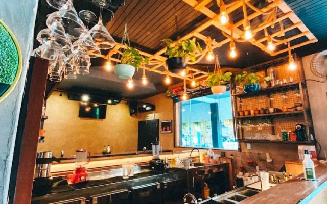 Ôvibe Party Hostel & Arts