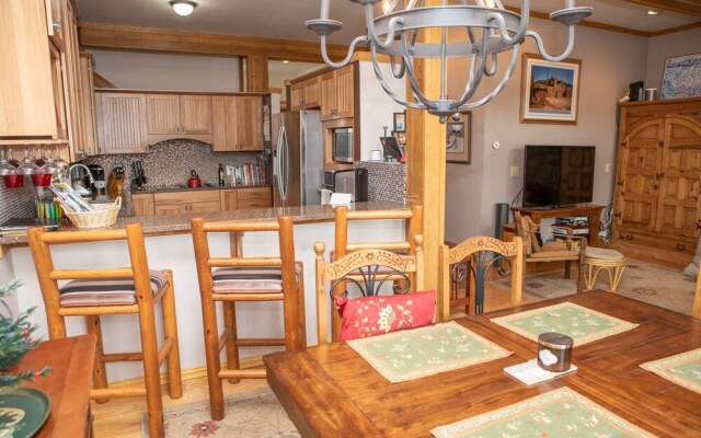 16 Chambertin Townhomes Townhouse