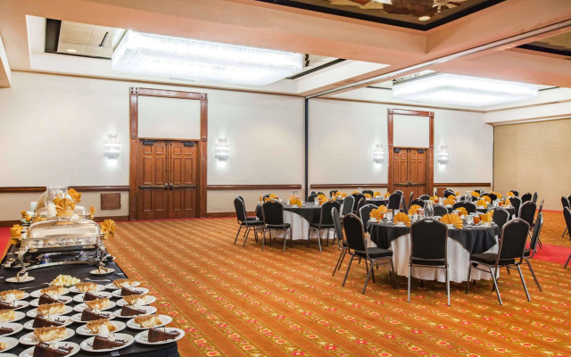 Wyndham Tulsa
