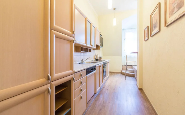 Spacious Duplex by Park&Metro by easyBNB