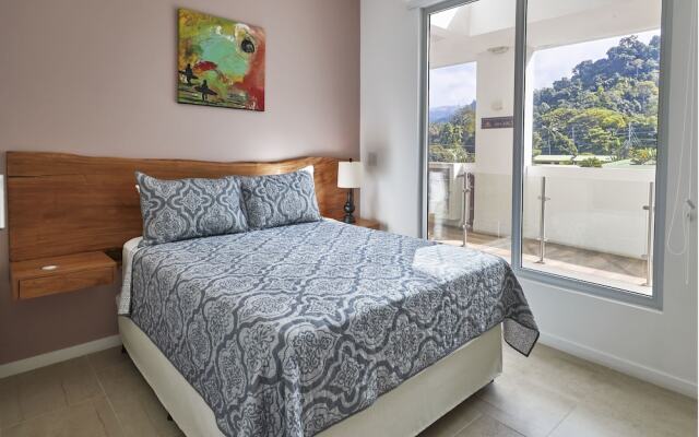 Sunset Blvd 404 2 Bedroom Condo