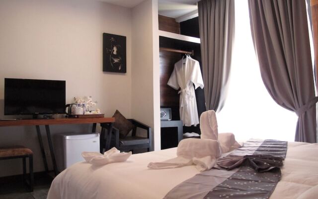 Tonle Tropic Boutique Hotel