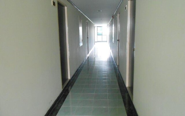 The Tower Praram 9 Hotel