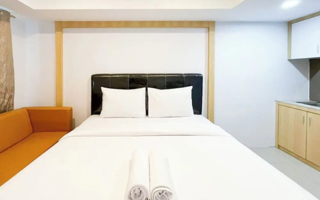 Modern Look Studio At De Prima Apartment