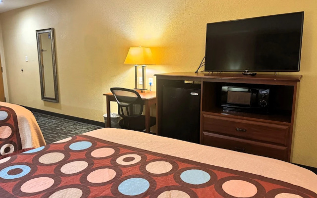 Super 8 By Wyndham Hattiesburg South