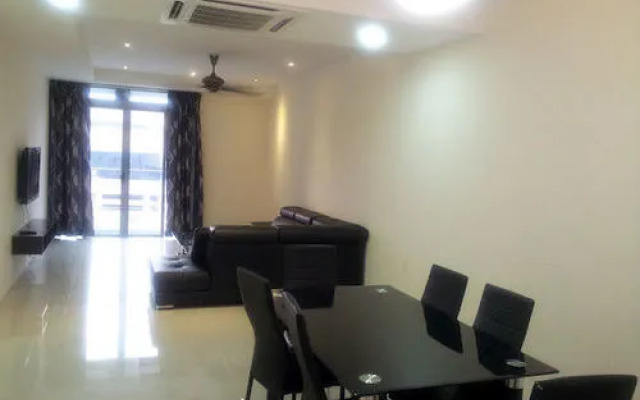 Paradise Apartment at Taragon BktBintang