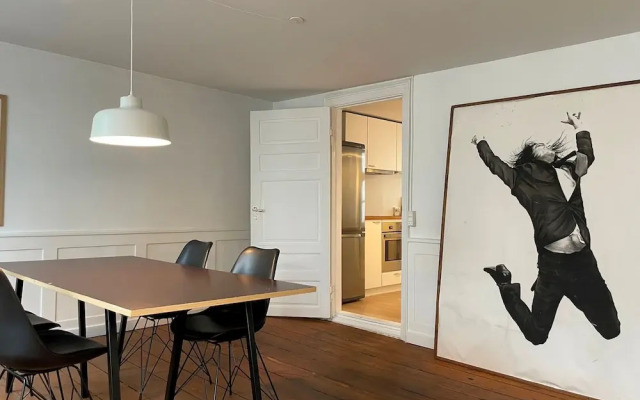 Stylish Apartment - View of The Marble Church
