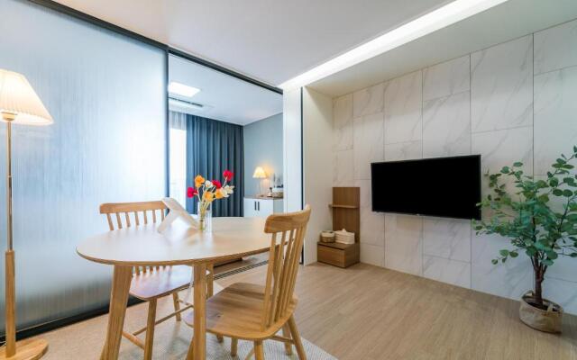 Urbanstay Jeju Airport