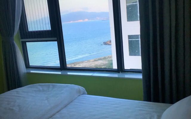 Seaview Front Apartment