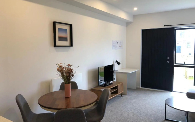 Cozy Brand New Townhouse 35