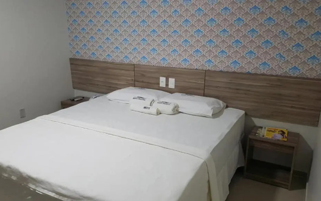 Max Hotel