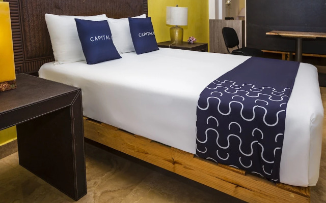 Capital O Cancun International Airport 24/7