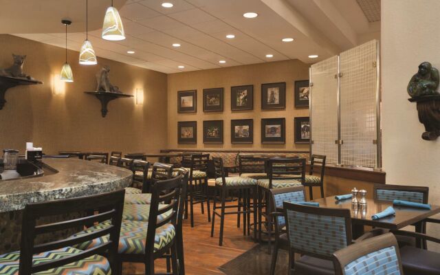 Embassy Suites by Hilton Anaheim South