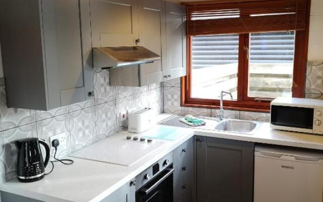 Magpie 5 Hot Tub HuntersMoon-Warminster-Bath-Wiltshire