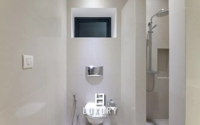 Luxury 5 Bedroom Pool Villa B11B