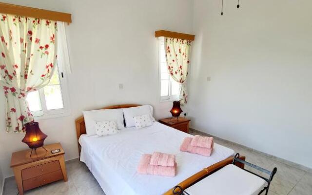 Villa Elysium, 3 bedrooms, pool, sea view & wifi