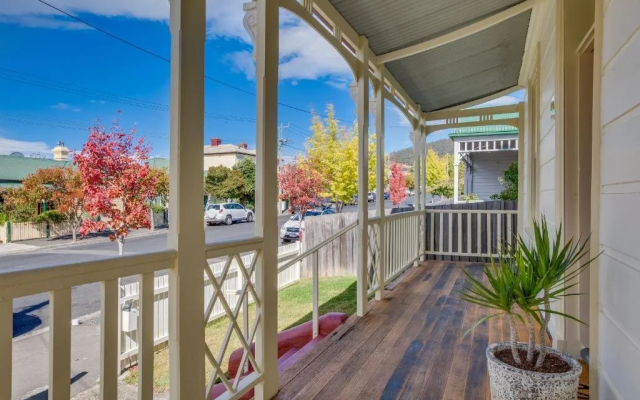 Brampton Cottage